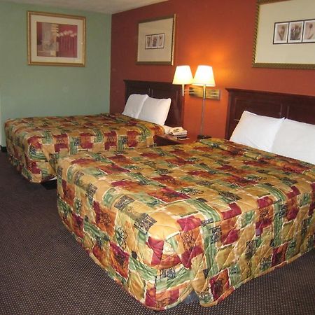 Motel 8 Maricopa Bagian luar foto