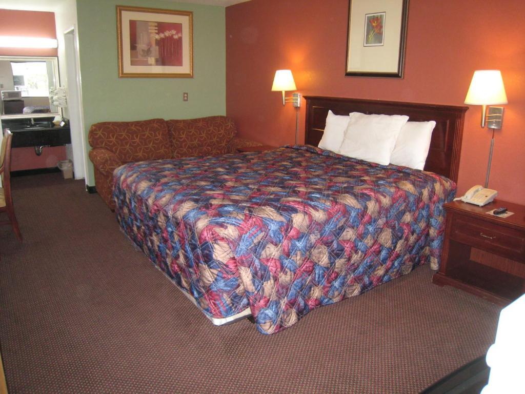 Motel 8 Maricopa Bagian luar foto