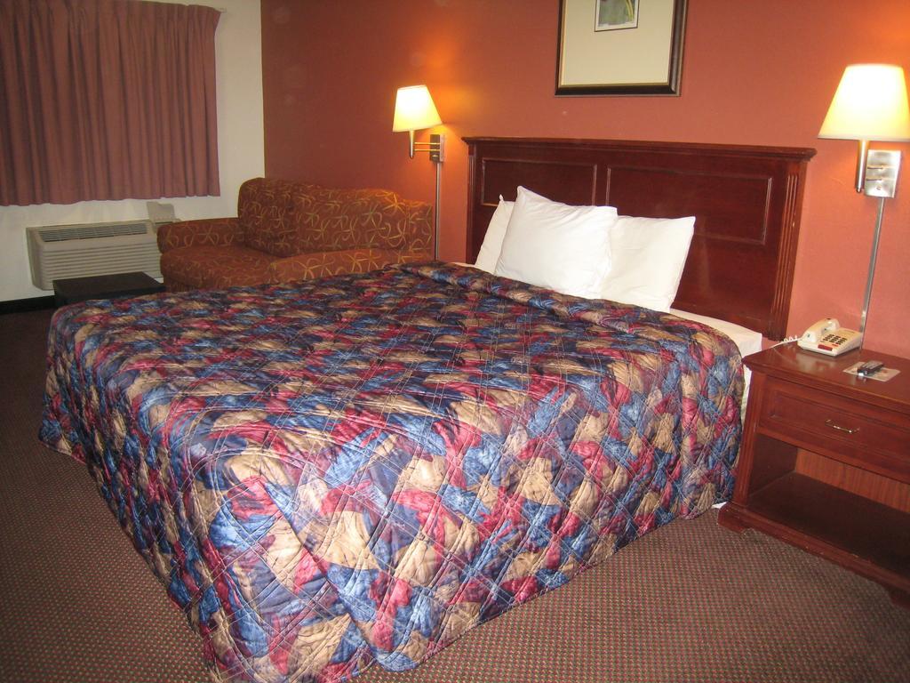 Motel 8 Maricopa Bagian luar foto