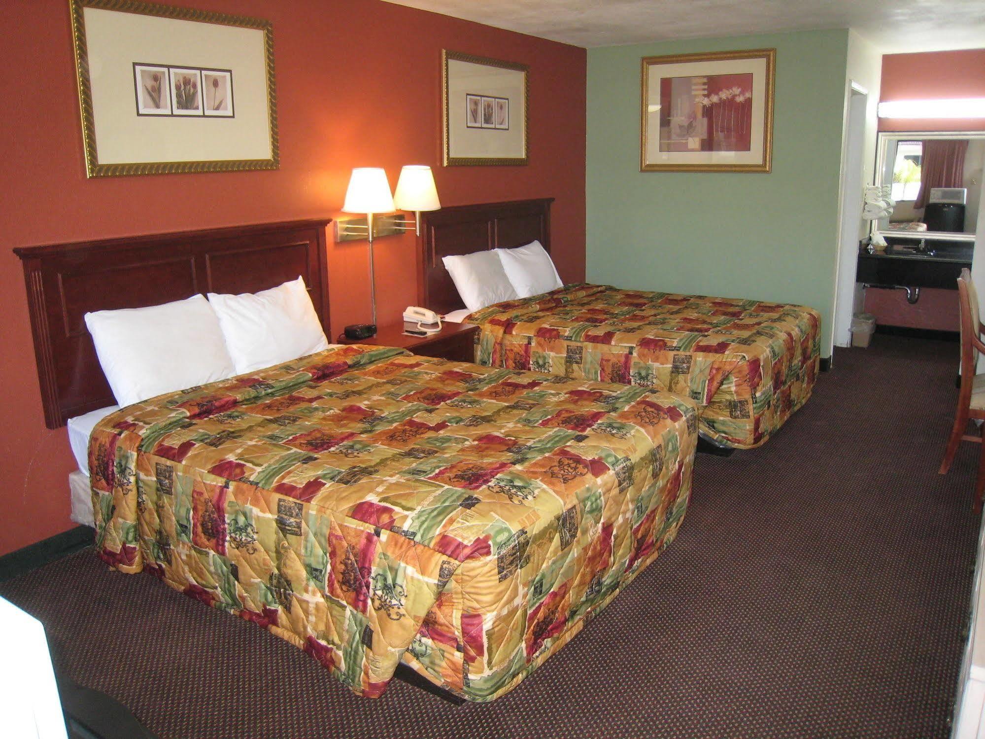 Motel 8 Maricopa Bagian luar foto