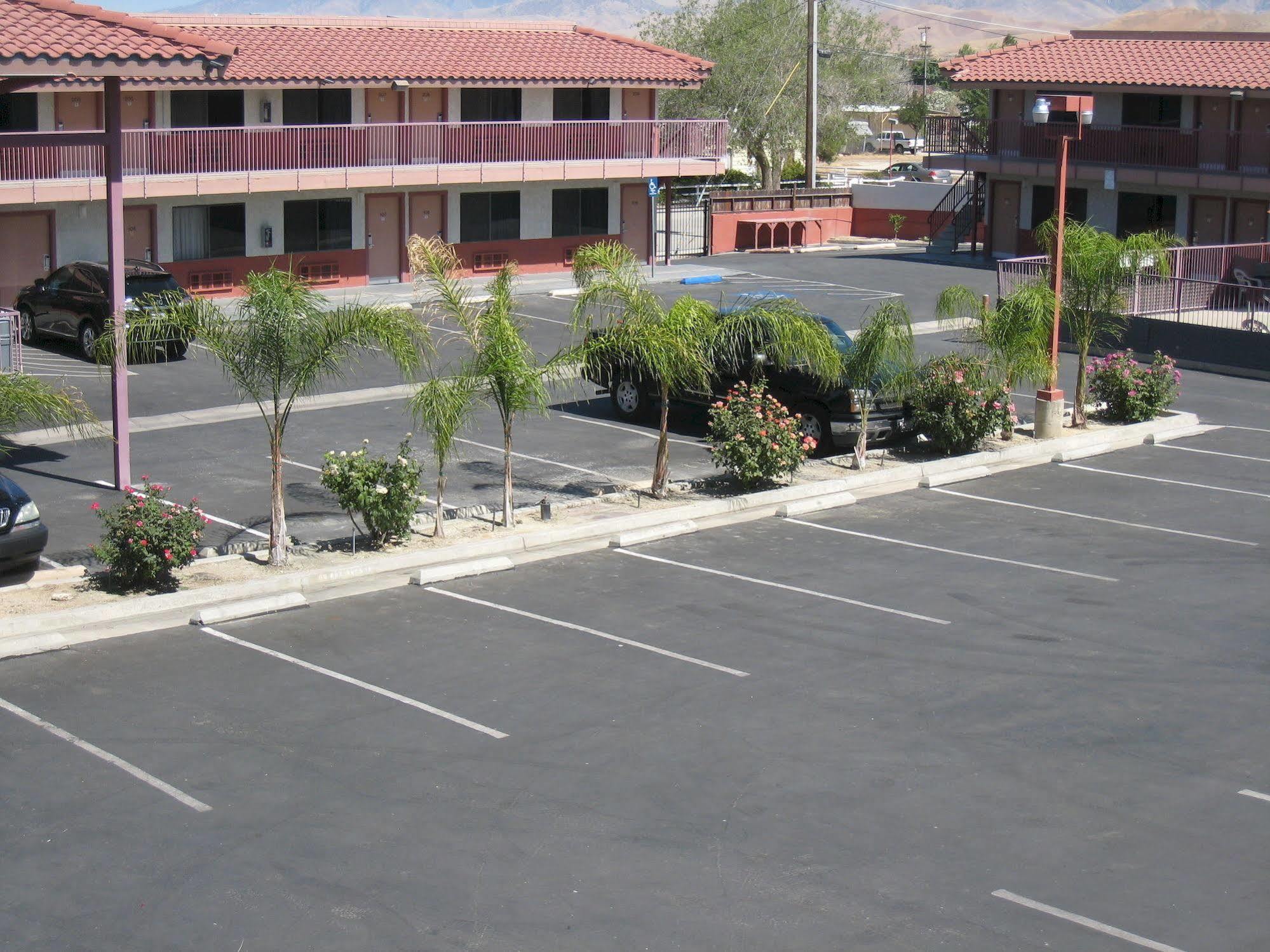 Motel 8 Maricopa Bagian luar foto