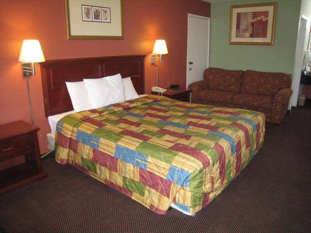 Motel 8 Maricopa Bagian luar foto